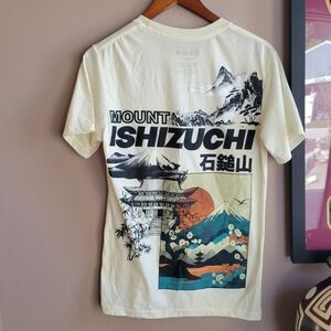 GSTR Men's Tokyo JPN Mountain Graphic Print Ivory Shirt Size S Made In Peru